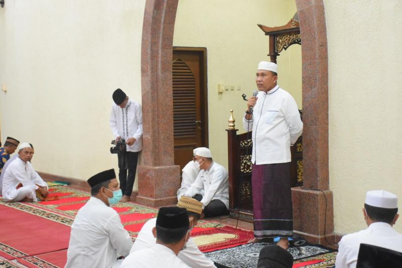Plt Bupati Boalemo Ir. Anas Jusuf, M.si menghadiri peringatan nuzulul Qur'an tingkat Kabupaten Boalemo dilaksanakan di masjid Baiturrahmah
