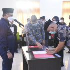 Plt Bupati Boalemo Ir.Anas Jusuf,M.si kembali melantik pejabat Administrasi dan fungsional di lingkungan Pemerintah Kabupaten Boalemo,bertempat di aula Dinas Kesehatan, Jum'at (4/6/2024).