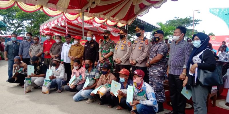 Kegiatan vaksinasi gratis di Kecamatan Wonosari yang digagas oleh BIN Gorontalo.