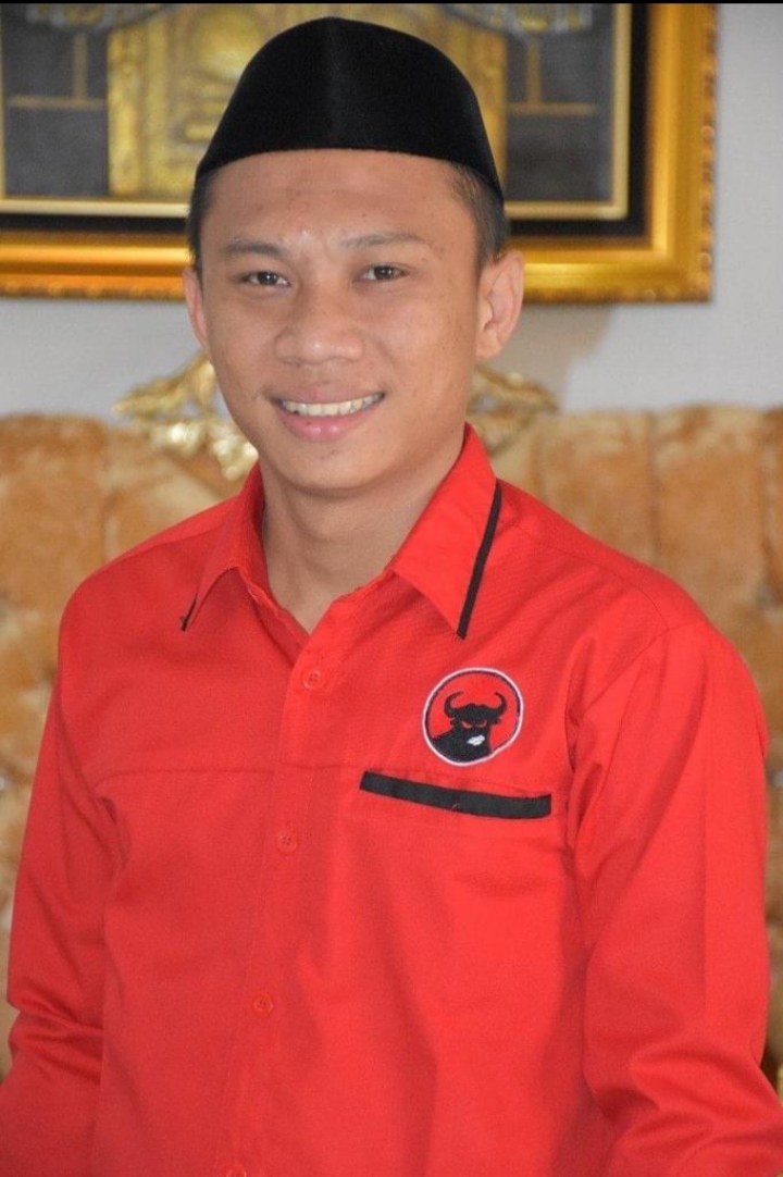 Wahyu Moridu, Ketua PAC PDI Perjuangan Kecamatan Botumoito. 